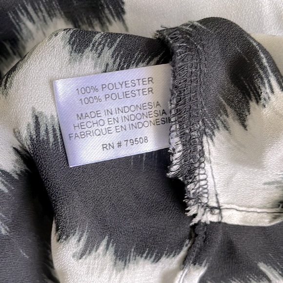 Violet & Claire Zebra Print Bubble Style Top - Picture 7 of 7